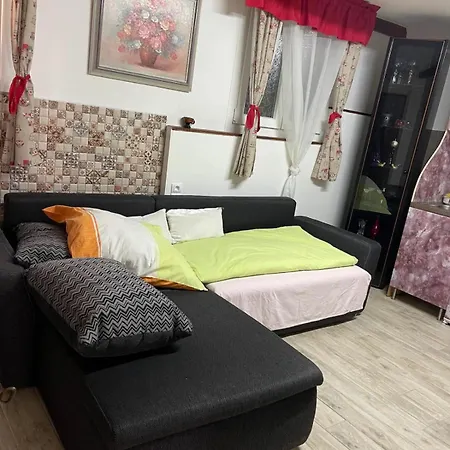Komfortable Appartement Rottenburg an der Laaber